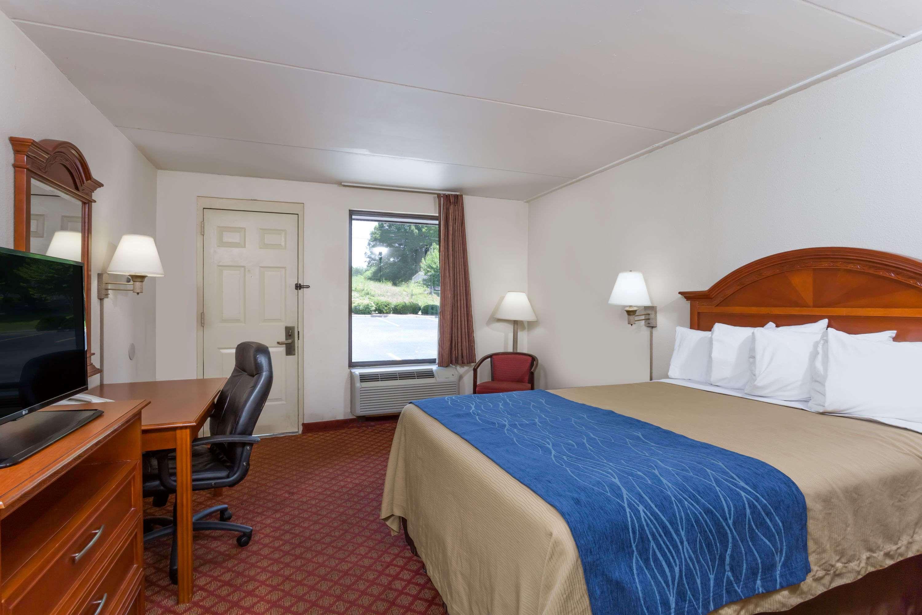 Days Inn By Wyndham Winston Salem North Bagian luar foto