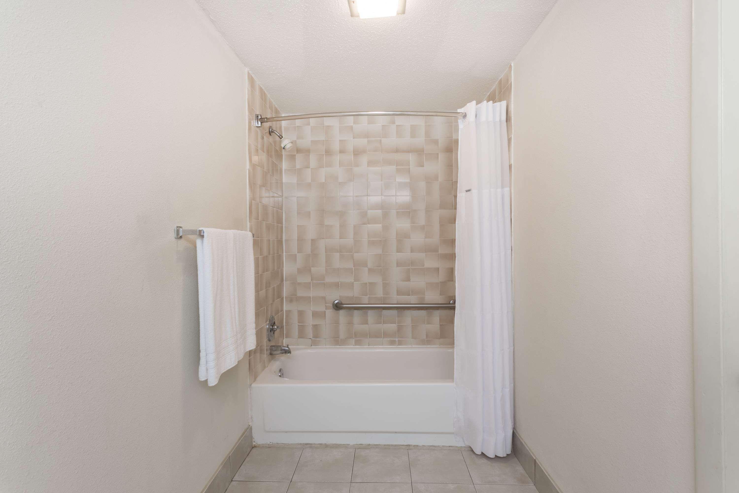 Days Inn By Wyndham Winston Salem North Bagian luar foto
